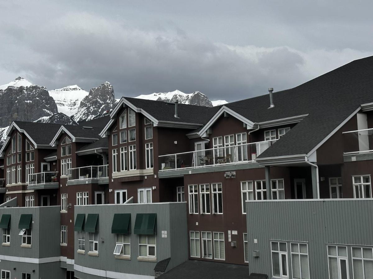 Luxury Two Queen Beds Condo - Grande Rockies Resort Indoor Parking Pool Hot Tub Gym Canmore Bagian luar foto