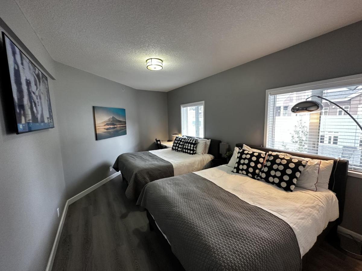 Luxury Two Queen Beds Condo - Grande Rockies Resort Indoor Parking Pool Hot Tub Gym Canmore Bagian luar foto