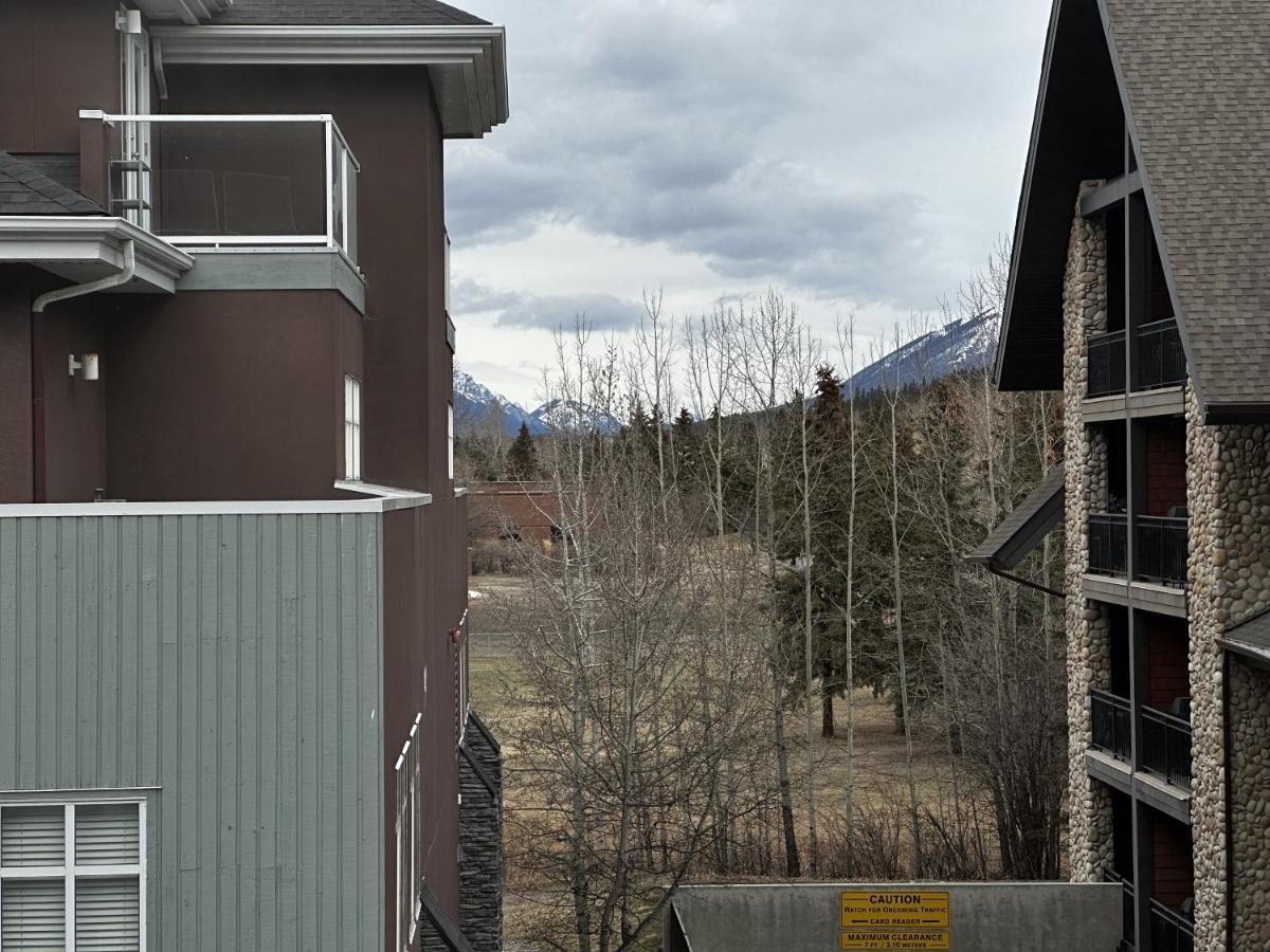 Luxury Two Queen Beds Condo - Grande Rockies Resort Indoor Parking Pool Hot Tub Gym Canmore Bagian luar foto